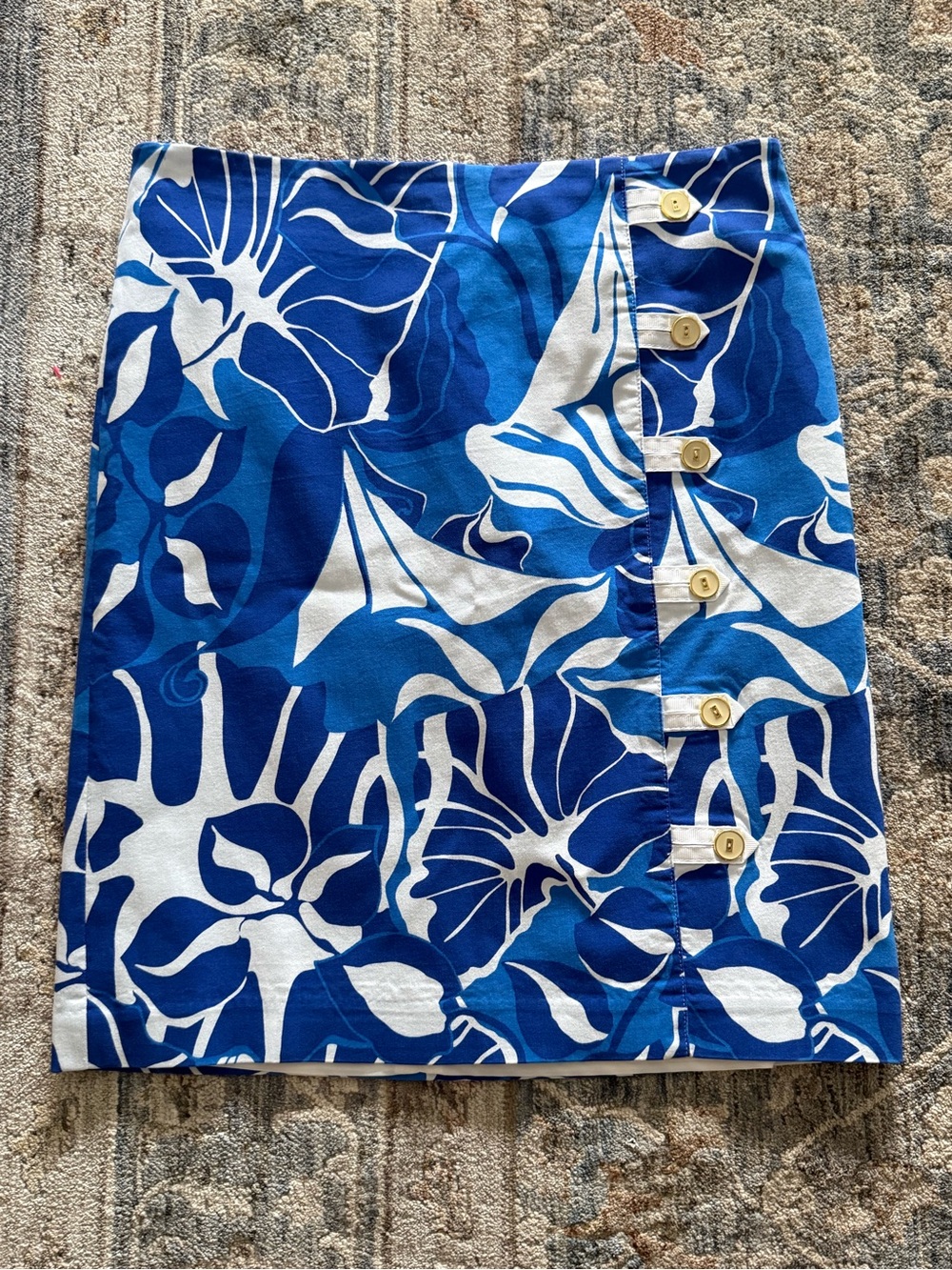 J. McLaughlin Blue and White Floral Button Skirt like new size 6 $168 retail